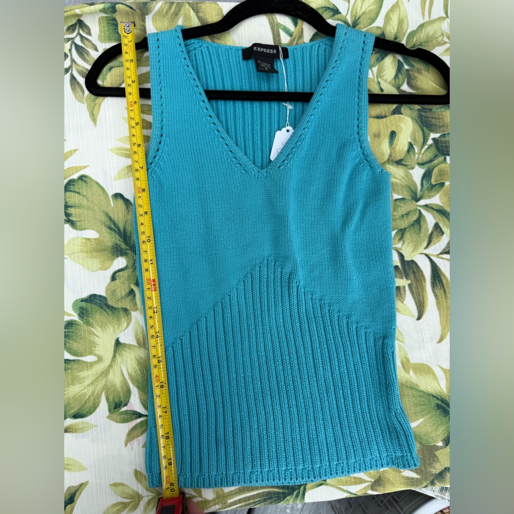 Express Turquoise Knit V-Neck Top - Picture 7 of 7